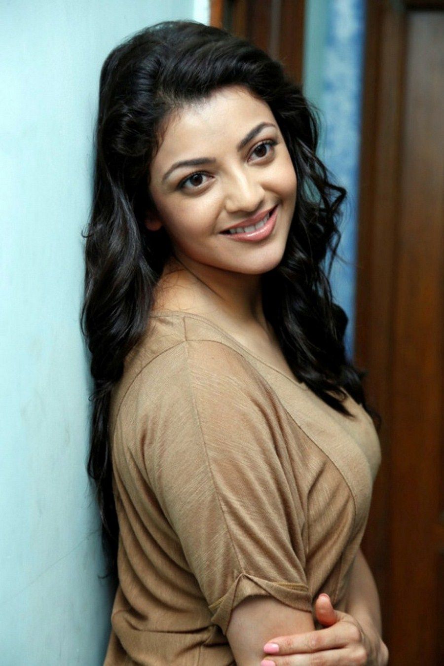 Kajal Agarwal Hd Wallpaper Mobile - Kajal Agarwal Most Beautiful - 900x1350 Wallpaper Kajal Agarwal Hd Wallpaper Mobile - Kajal Agarwal Most Beautiful - 900x1350 Wallpaper