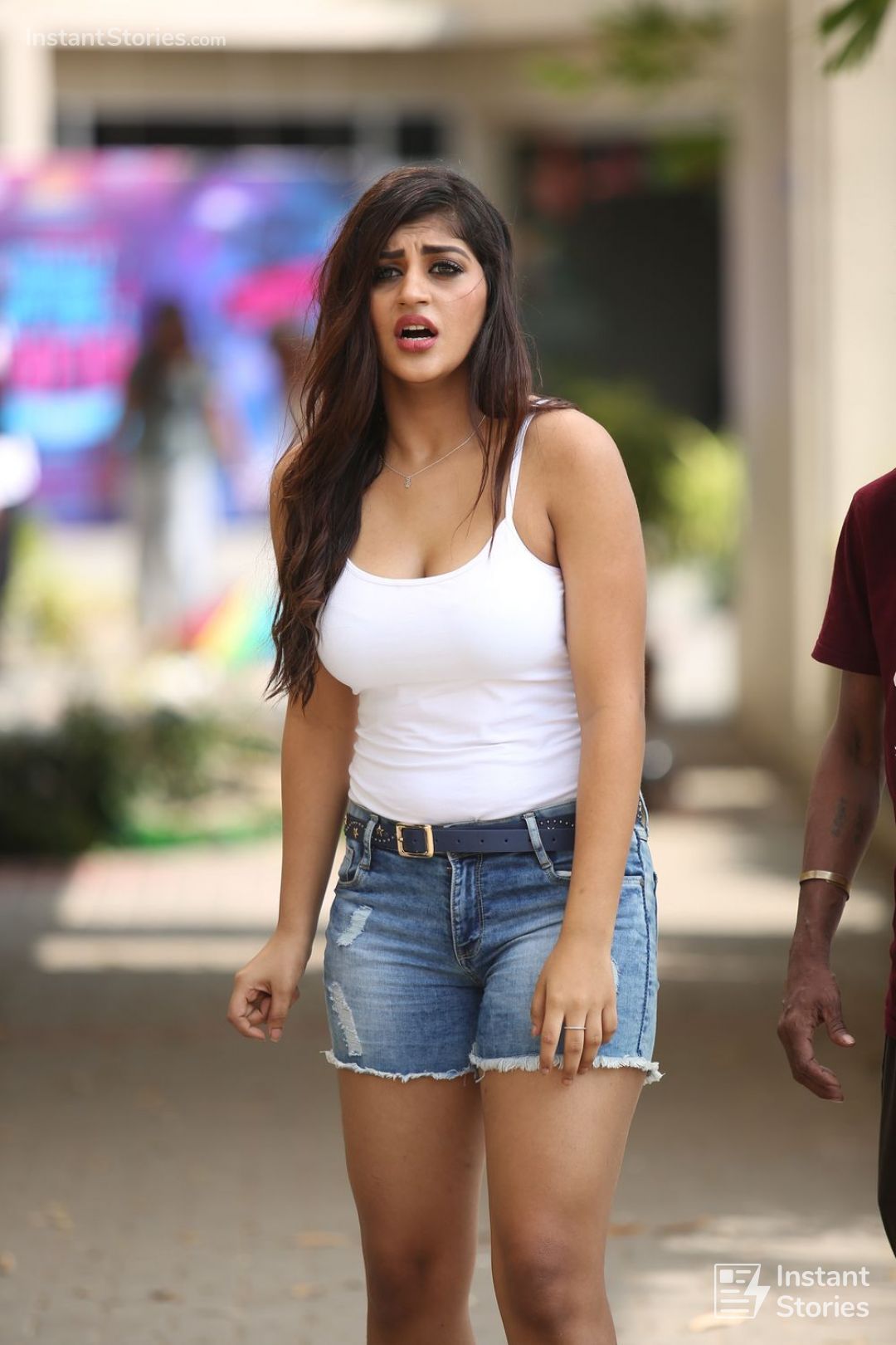 Zombie Tamil Movie Photos & Wallpapers - Yashika Aannand - HD Wallpaper 