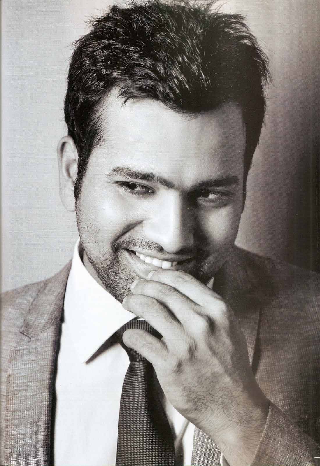 Rohit Sharma Good Look In Black And White Image - Hd Wallpapers Rohit Sharma  Hd - 1100x1600 Wallpaper 