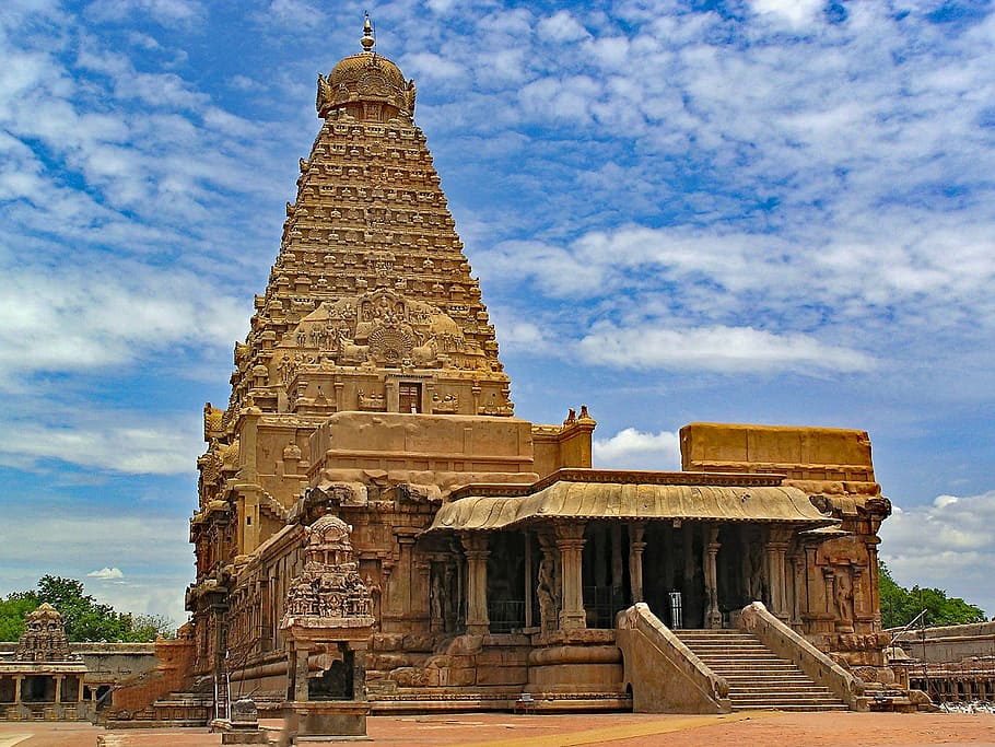 Brihadishwara Temple - HD Wallpaper 