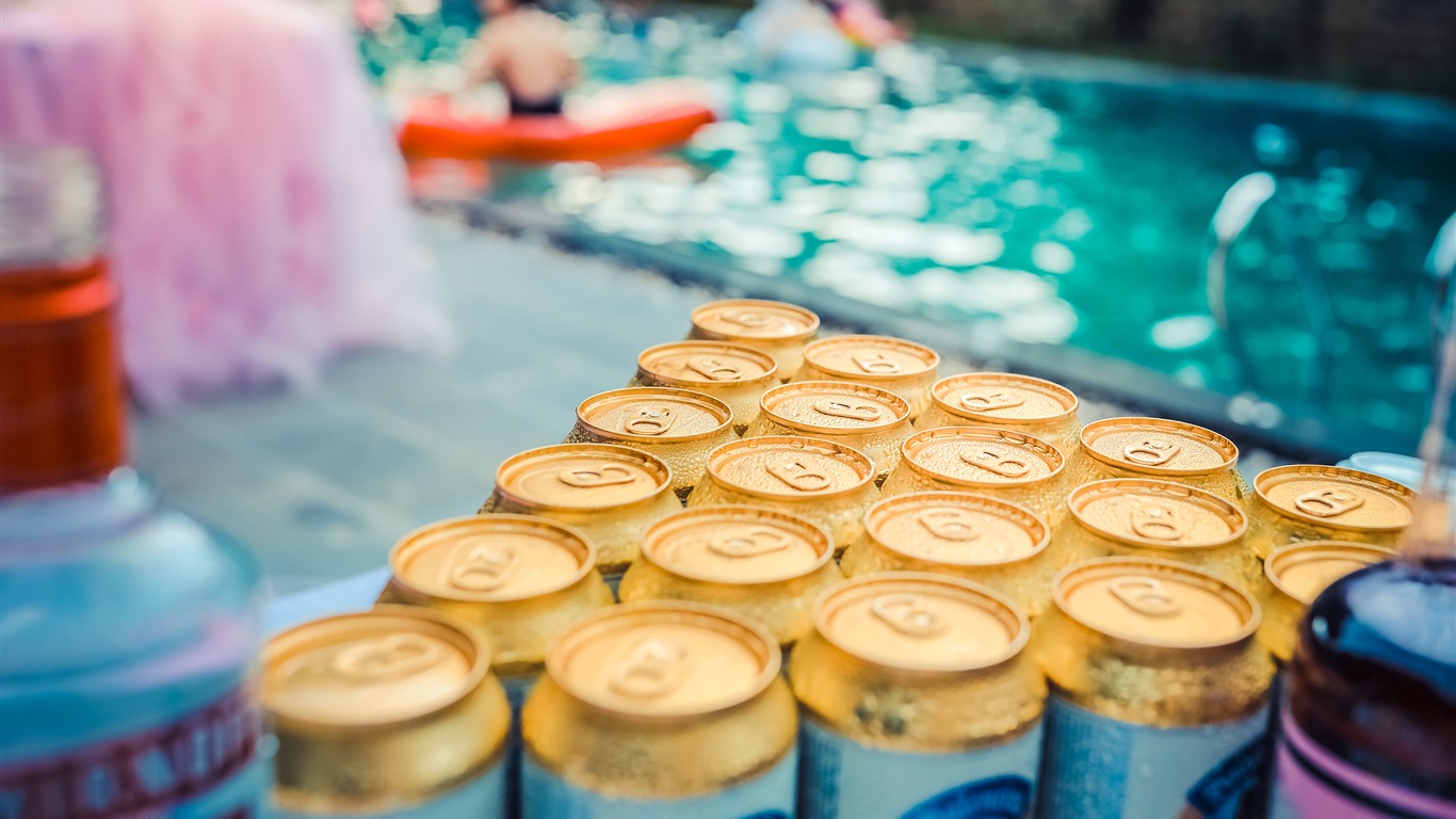 Alcoholic Beverages Party Swimming Pool Hd Wallpaper2017 - Pool Party - HD Wallpaper 