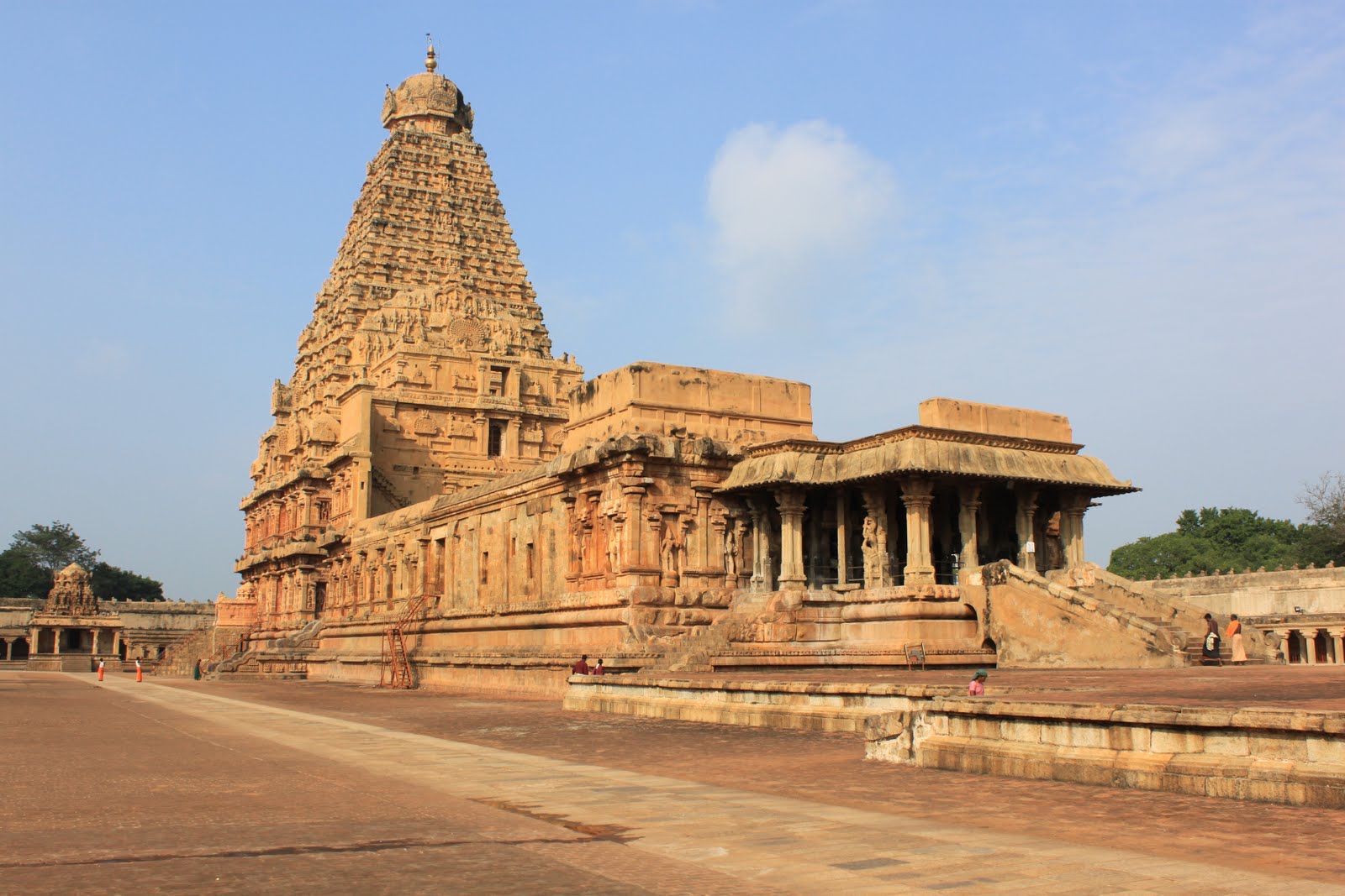Brihadishwara Temple - HD Wallpaper 