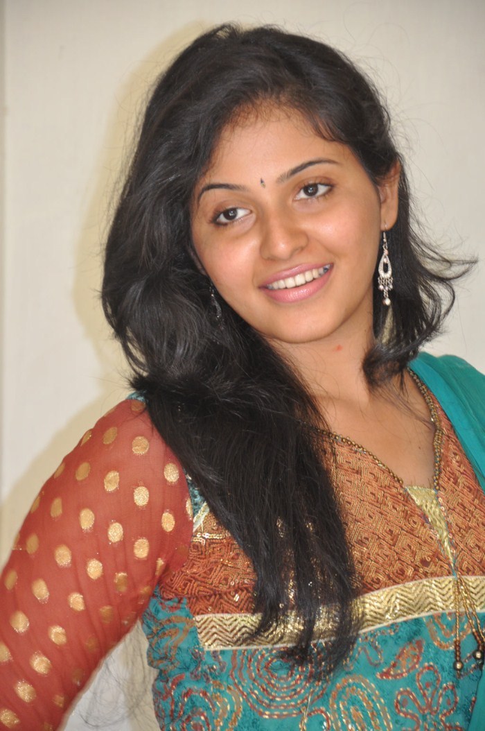 Anjali Tamil Actress Cute Pics - Tamil Actress Without Makeup Hd - HD Wallpaper 