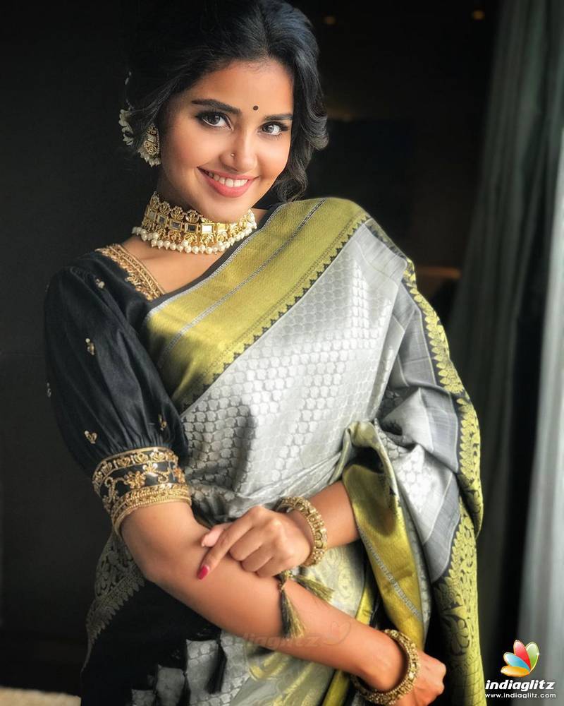 Anupama Parameshwaran - Full Hd Anupama Parameswaran - HD Wallpaper 