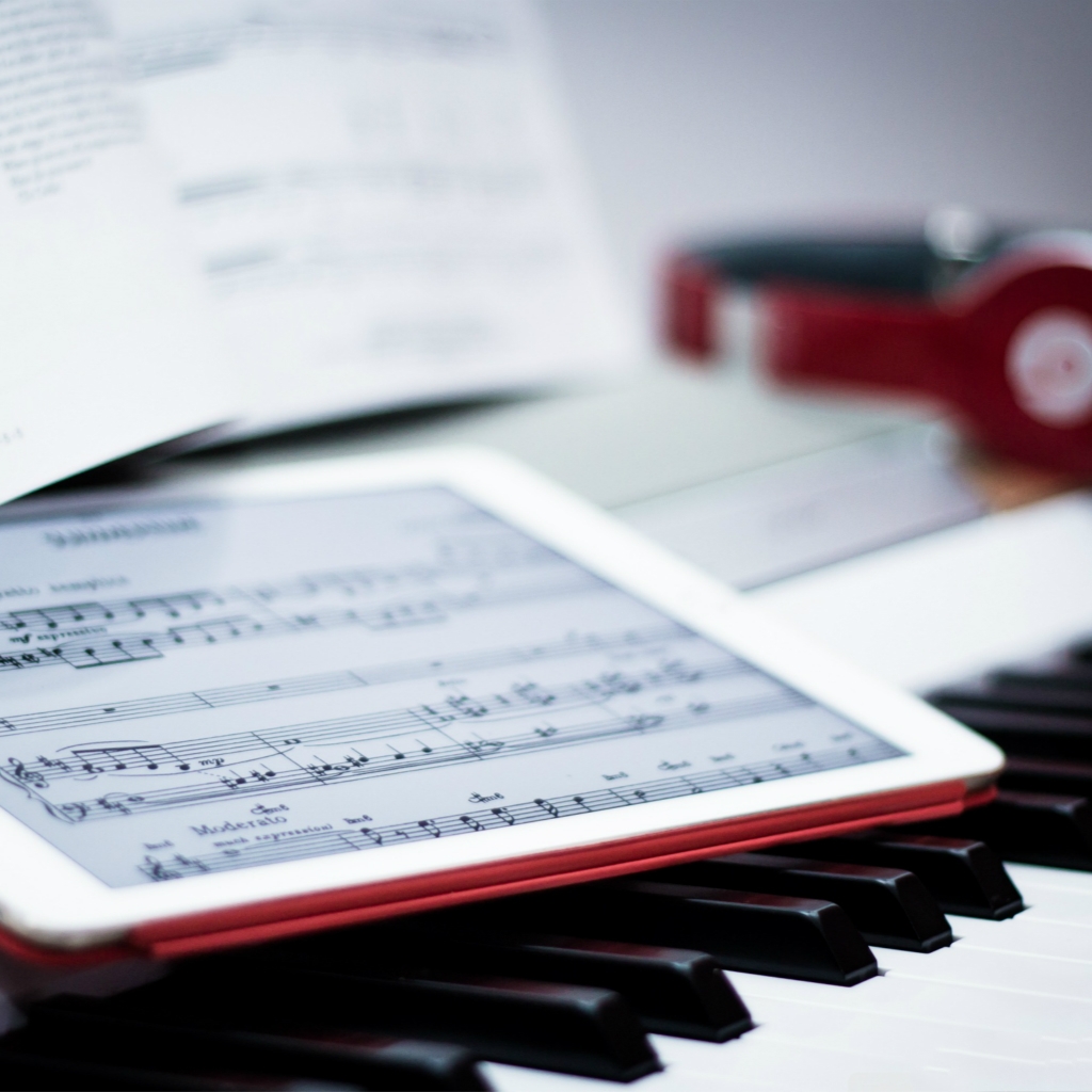 Music In A Slate Ipad Air Wallpaper - Music Wallpaper For Ipad - HD Wallpaper 