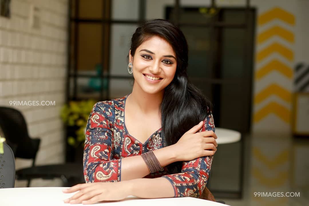 Indhuja Latest Hot Hd Photoshoot Stills / Hq Wallpapers - Bigil Indhuja - HD Wallpaper 
