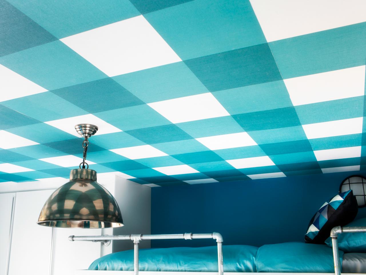 Blue Gingham Wallpaper On Ceiling - Decke Tapezieren - HD Wallpaper 