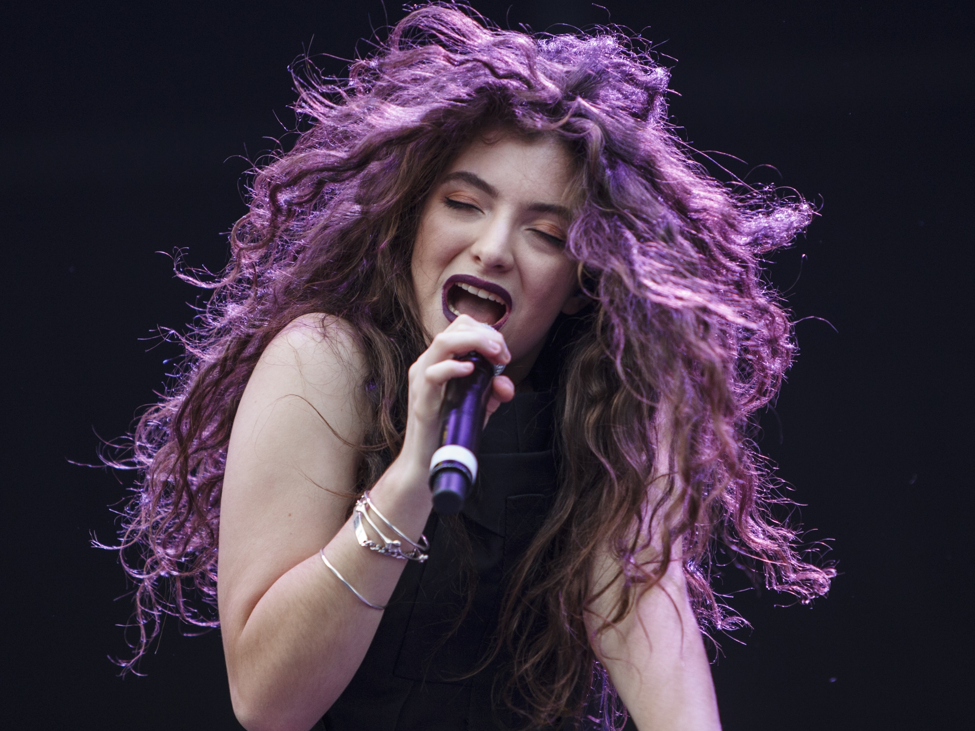 Lorde Purple Hair - HD Wallpaper 