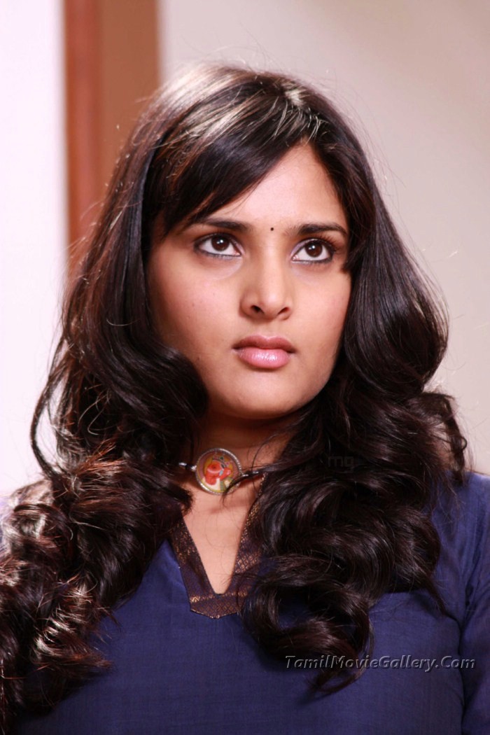 Kannada Actress Ramya Barna - HD Wallpaper 