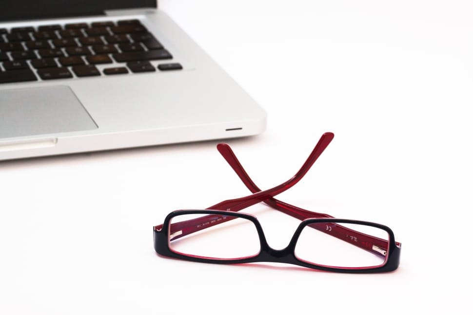 Laptop, Glasses, Workplace, Laptop, Eyeglasses Preview - Macbook With Reading Glasses - HD Wallpaper 