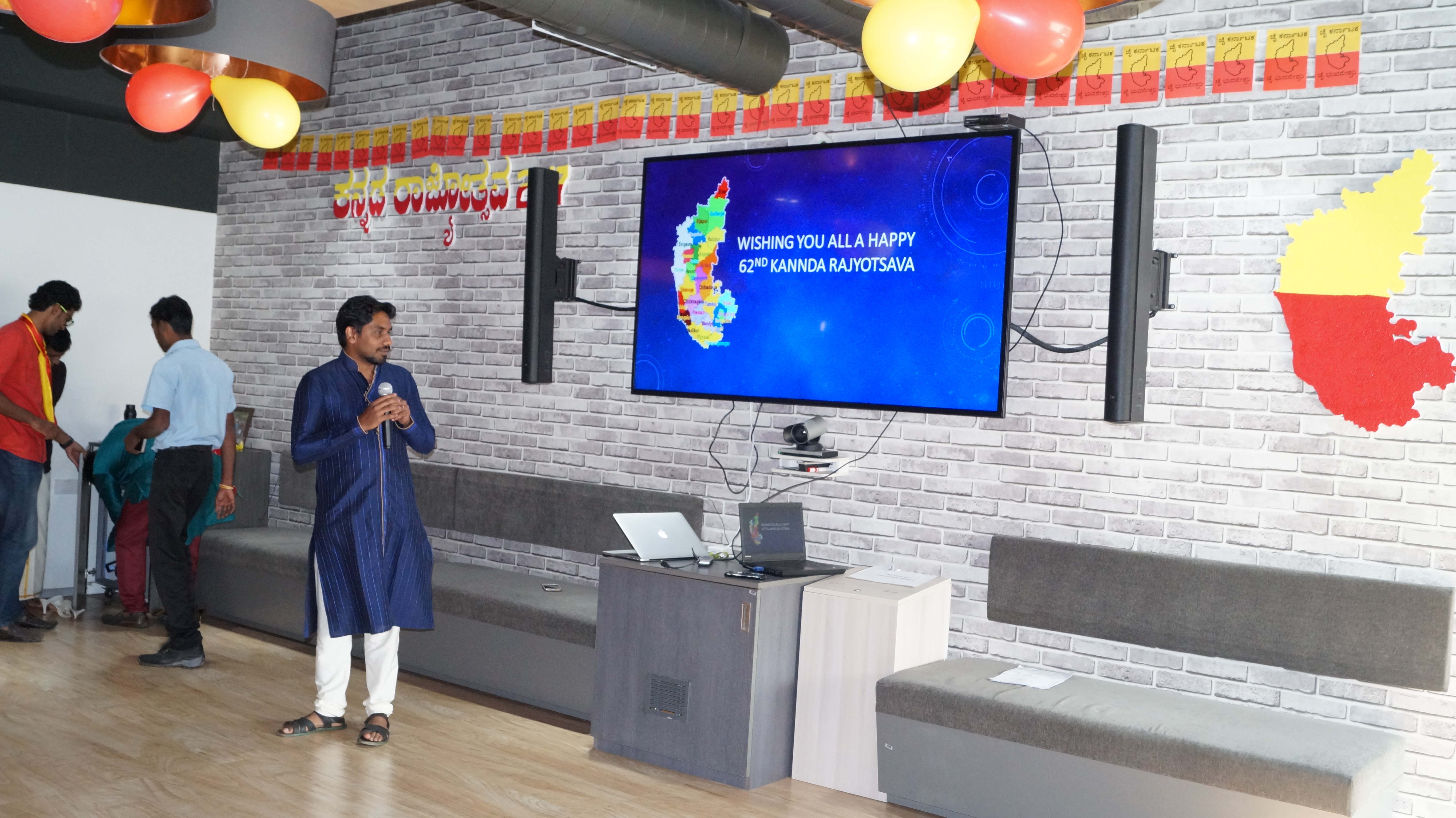 Kannada Rajyotsava Celebration At Office - HD Wallpaper 