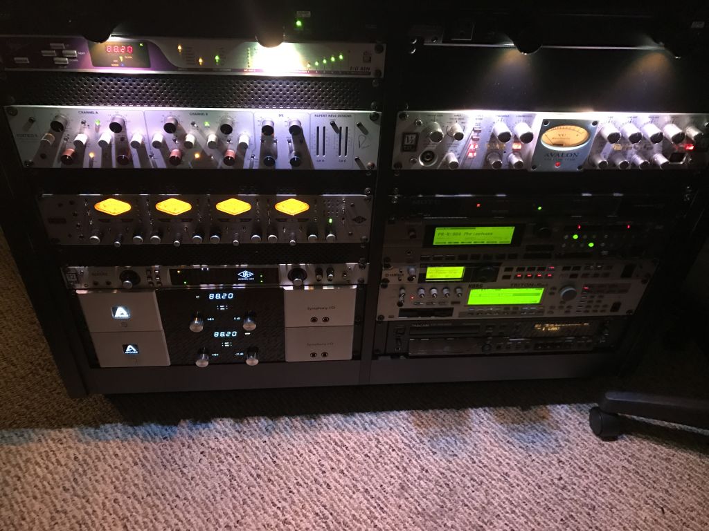 Synergy Studios On Soundbetter - Electronics - HD Wallpaper 