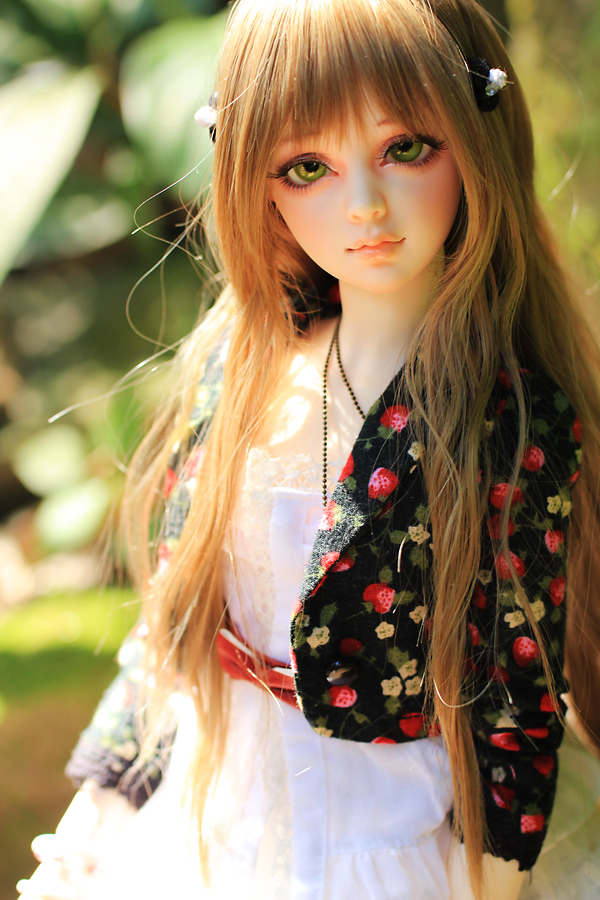 Cute Doll Love - 600x900 Wallpaper Cute Doll Love - 600x900 Wallpaper