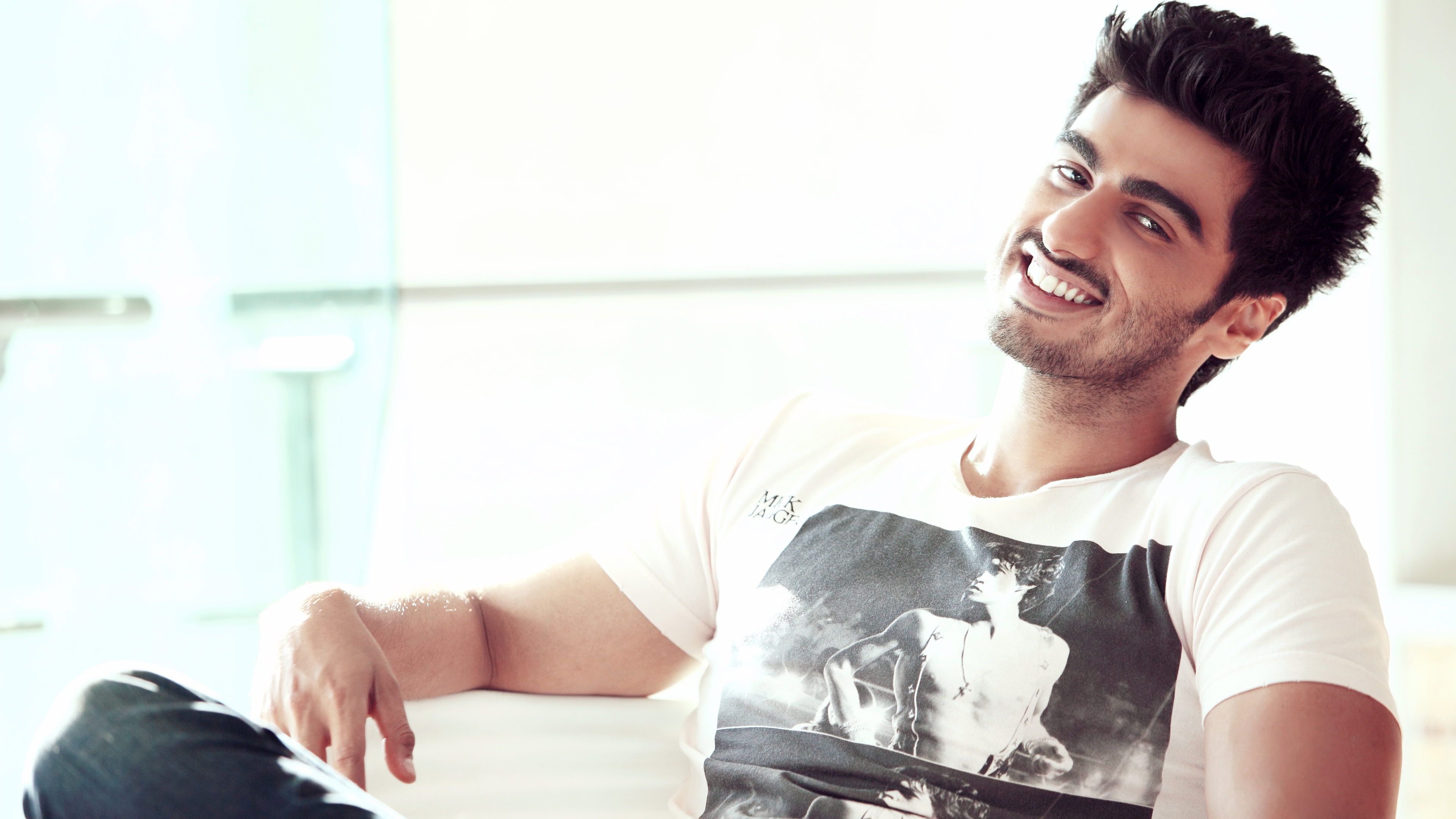 Indian Actor Arjun Kapoor - Arjun Kapoor Indian Actor - HD Wallpaper 