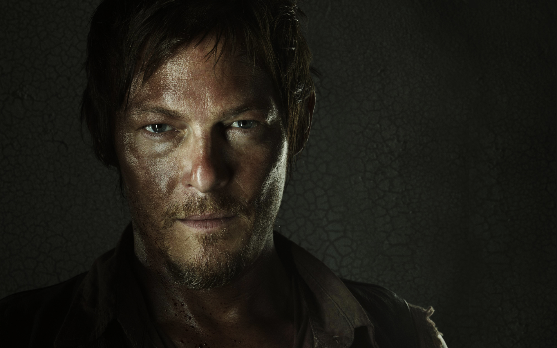 Daryl Dixon The Walking Dead Hd Wallpapers Hq Wallpapers - Daryl Dixon Black Background - HD Wallpaper 