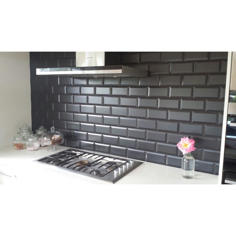 Black Subway Tile Splashback Kitchen - HD Wallpaper 