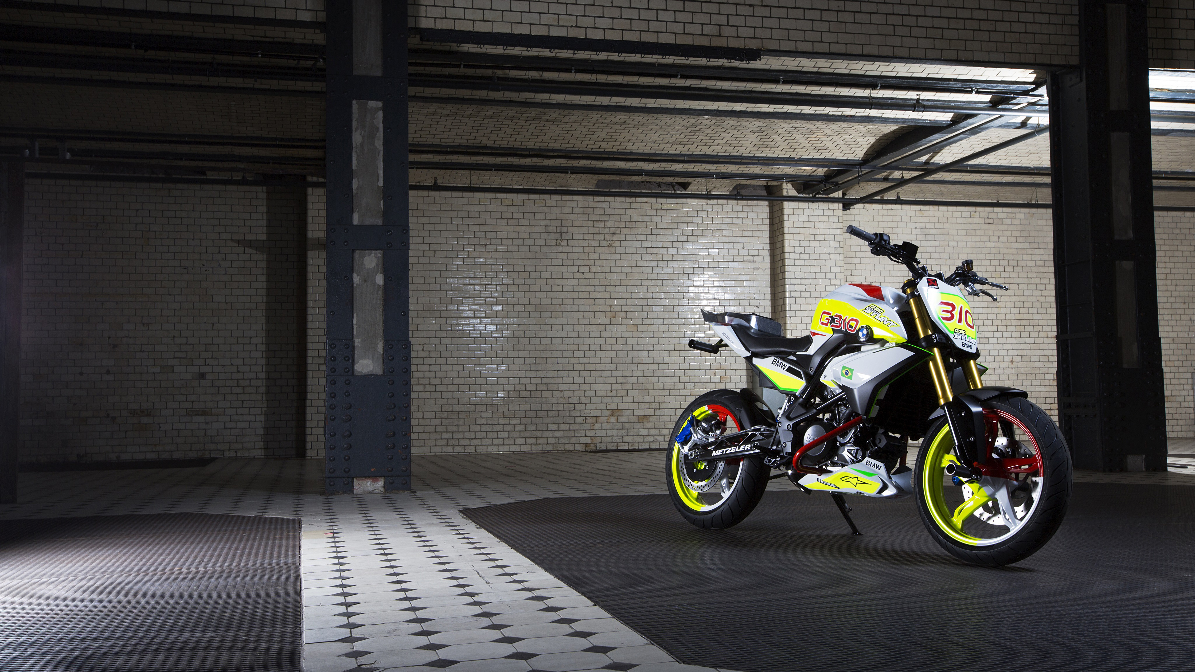 Bmw Stunt - HD Wallpaper 