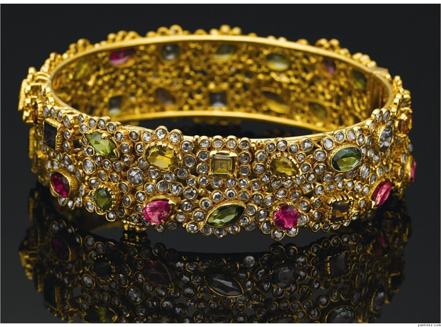 Tanishq Collection - HD Wallpaper 