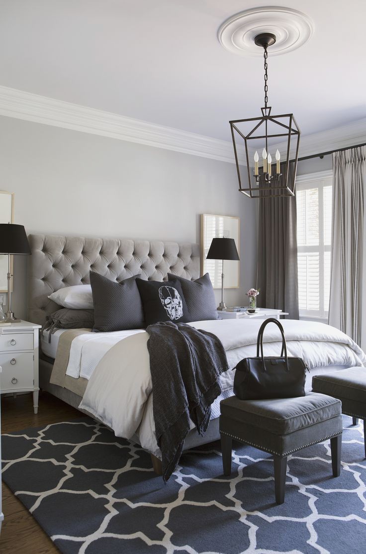 Chandelier For Gray Bedroom - HD Wallpaper 