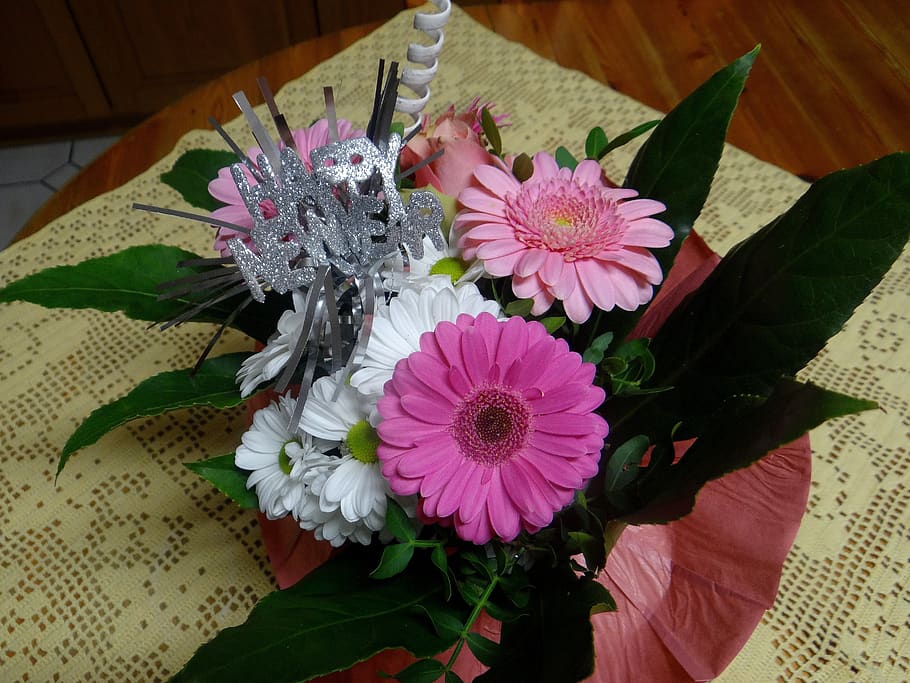 New Year S Eve, Bouquet, Greetings, Romantic, Decoration, - ดอกไม้ วัน ส่งท้าย ปี เก่า - HD Wallpaper 