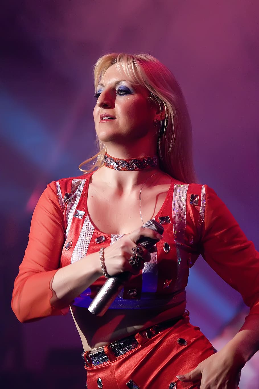United Kingdom, Blyth, Abba, Blonde, Singer, One Person, - Performance - HD Wallpaper 