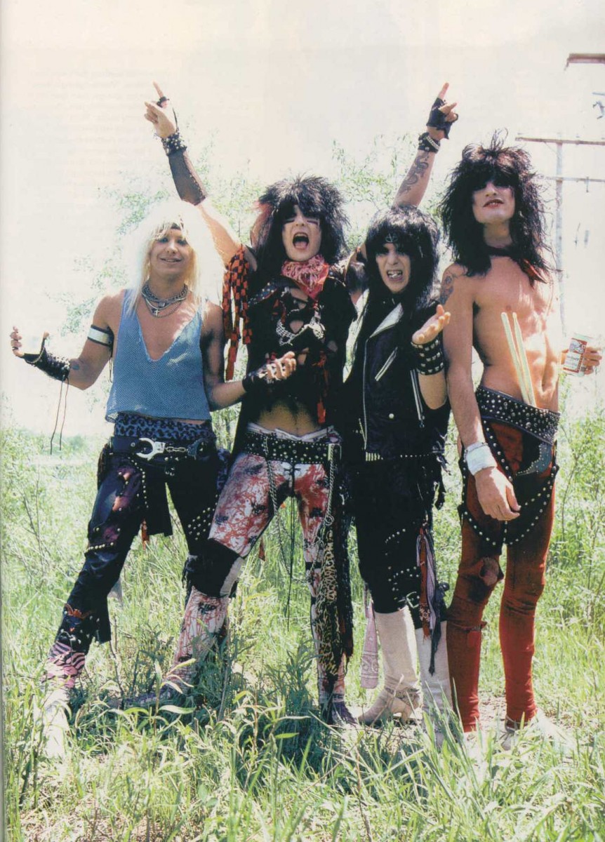 Pic - Kiss Band Motley Crue - HD Wallpaper 