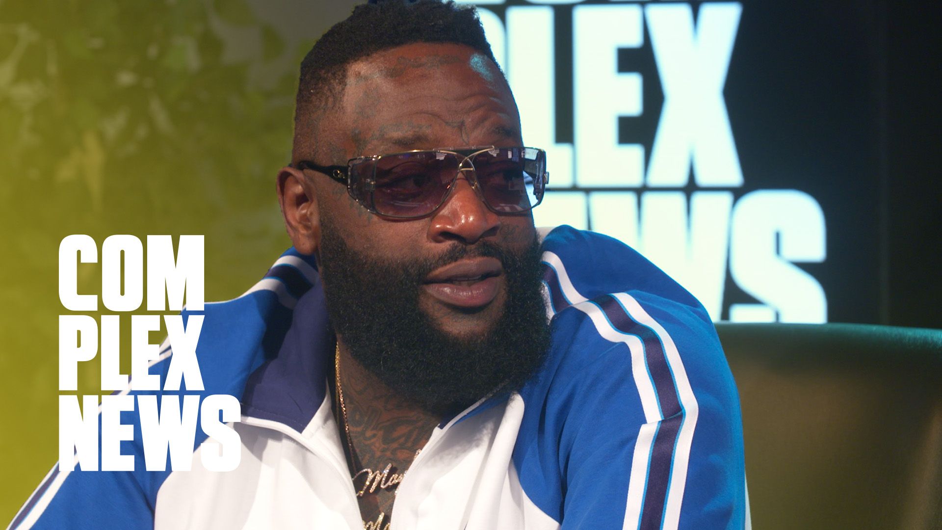 Adam Schiff Laughs At Republican Sign That Backfired - Complex - HD Wallpaper 