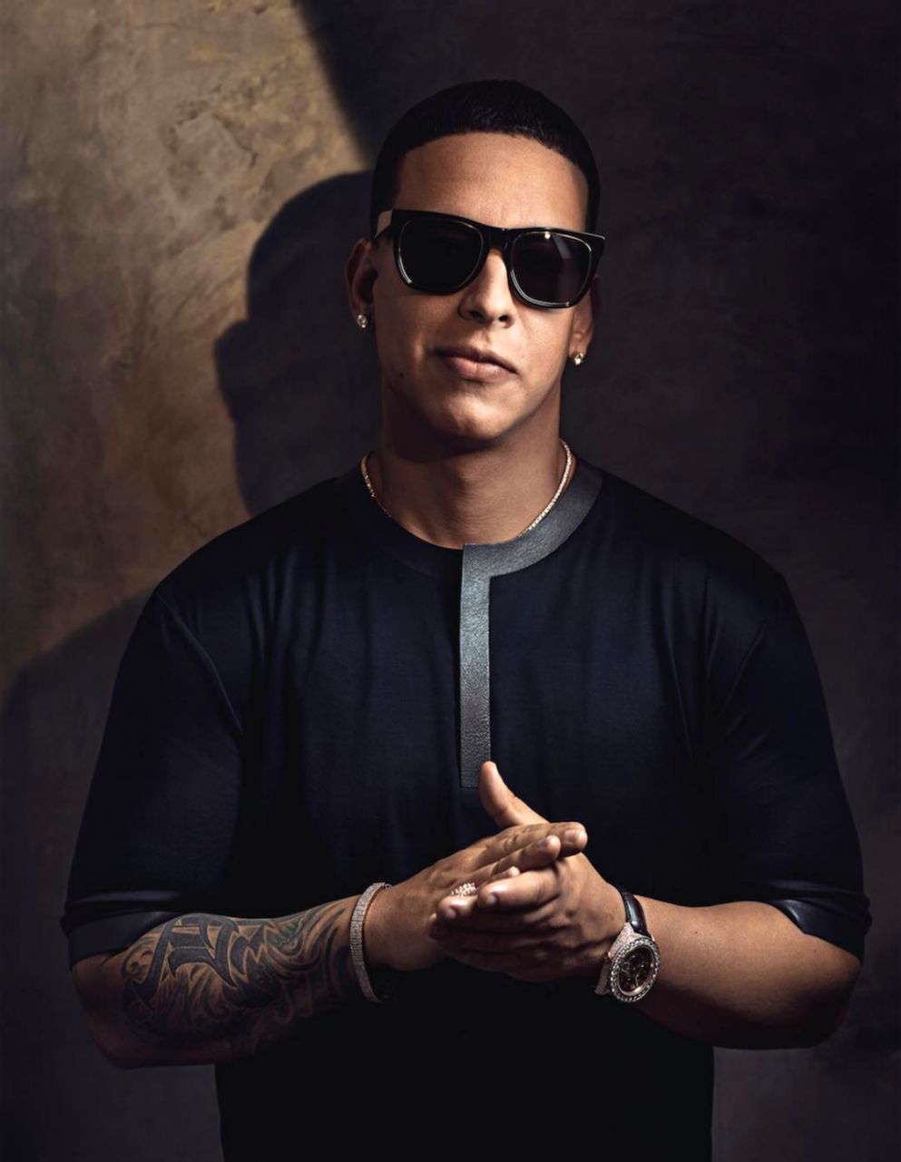 Hot 971 Svg » 10 Years On Top » Daddy Yankee Is Raising - Daddy Yankee - HD Wallpaper 