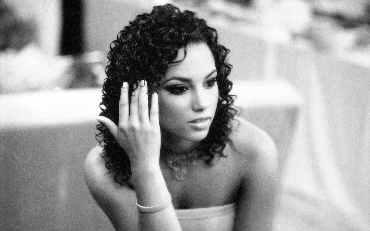 Wallpaper - Alicia Keys Natural Hairstyles - HD Wallpaper 