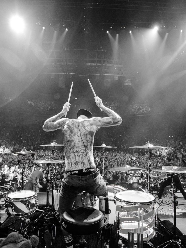 Travis Barker Drum - HD Wallpaper 