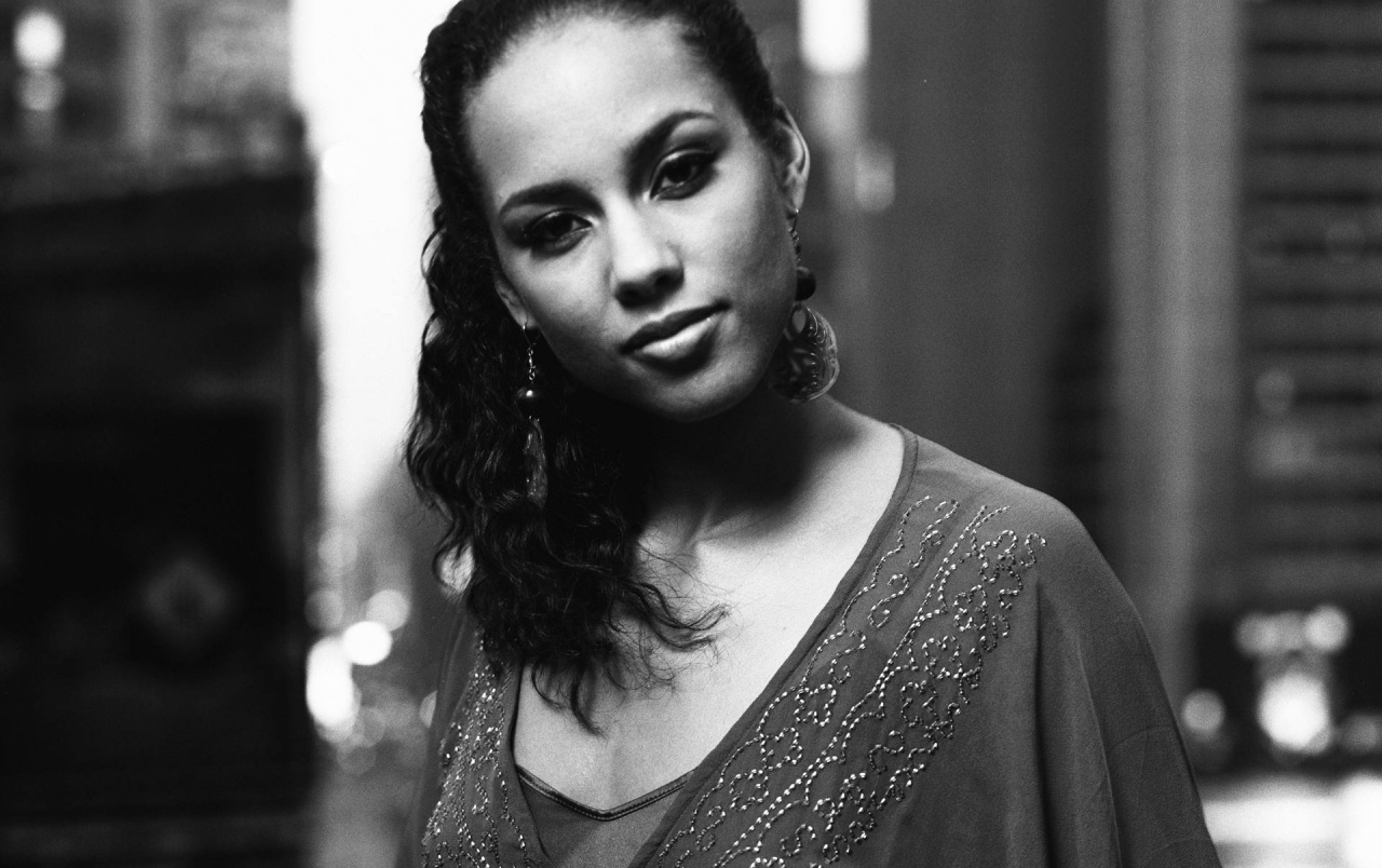 Alicia Keys 5 Wallpapers - Alicia Keys Best Hd - HD Wallpaper 