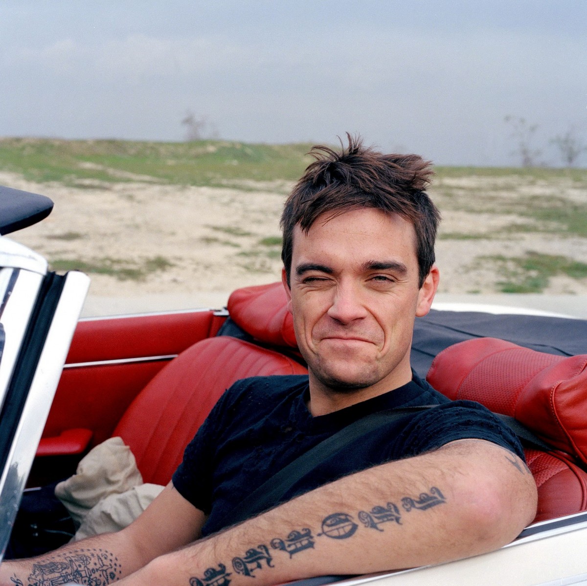 Pic - Robbie Williams Before 2000 - HD Wallpaper 