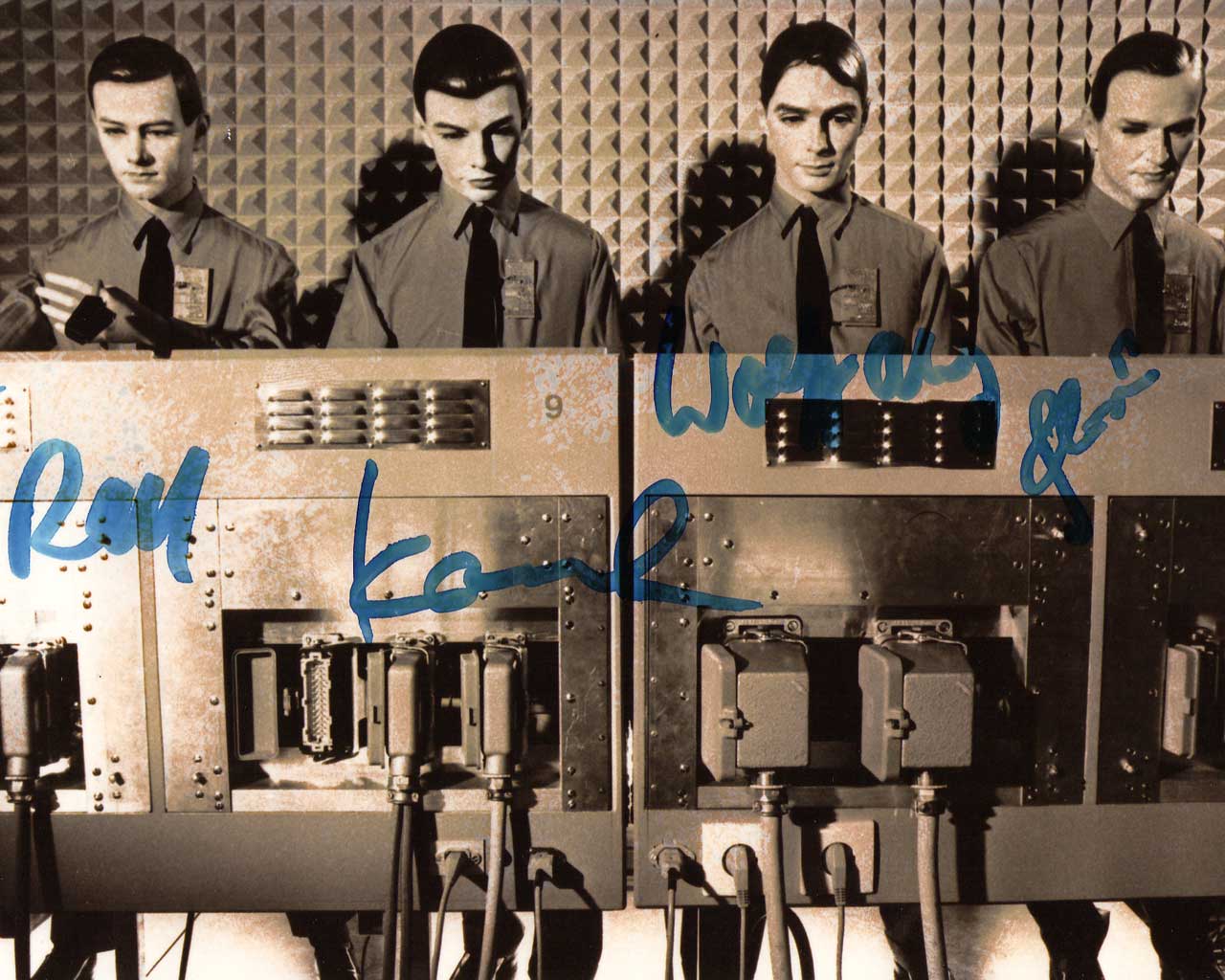 Kraftwerk Computerwelt - HD Wallpaper 