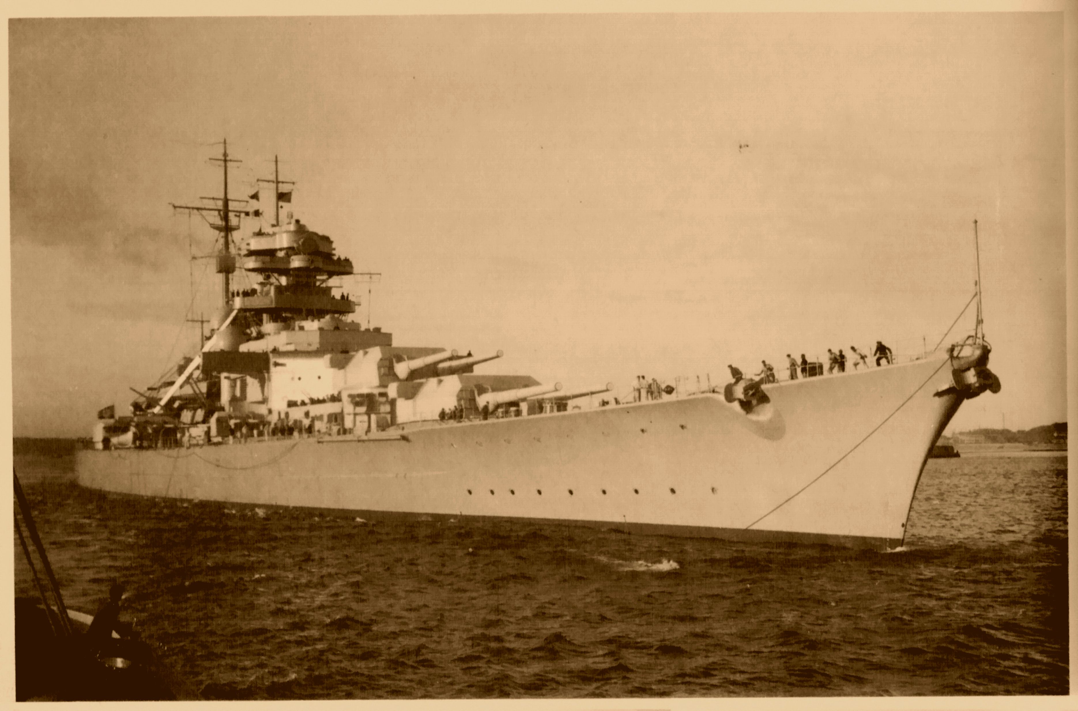 Hms Hood Vs Bismarck Size 3740x2467 Wallpaper Teahub Io