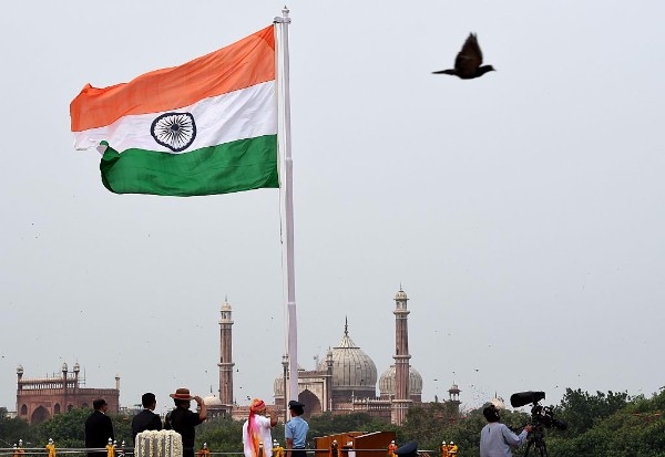 Indian Independence Day Flag Flying - HD Wallpaper 