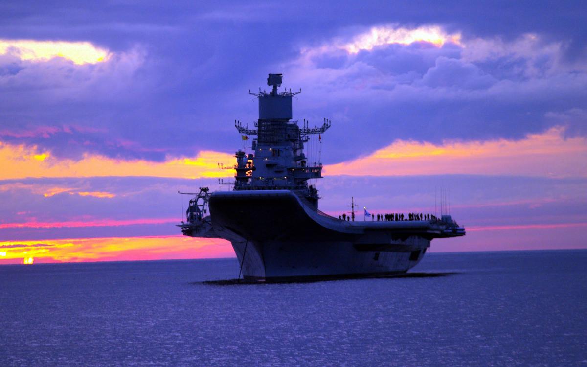 Indian Navy Ins Vikramaditya - HD Wallpaper 