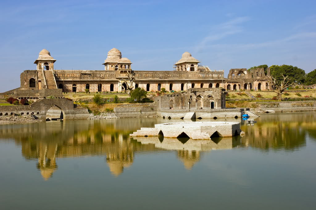 Jahaz Mahal - Mandu Image - Mandu Madhya Pradesh - HD Wallpaper 