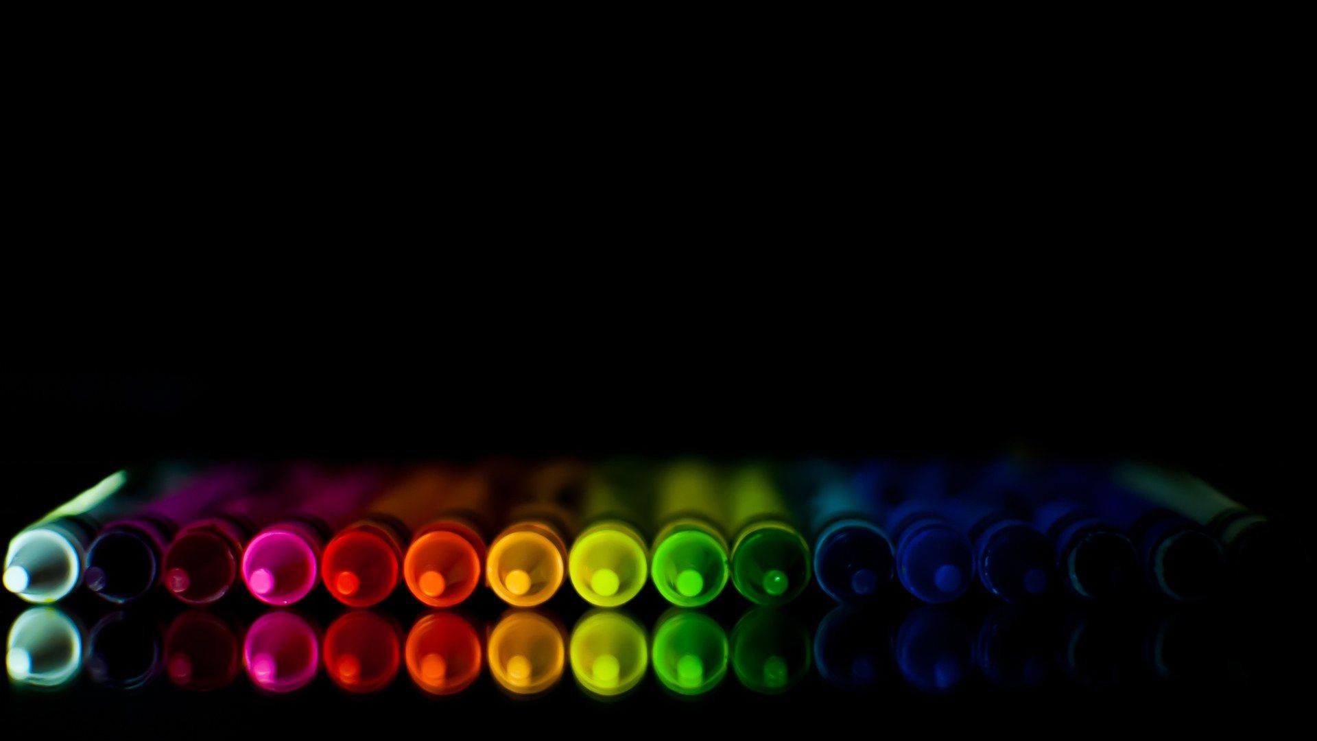 Crayon Wallpaper - HD Wallpaper 