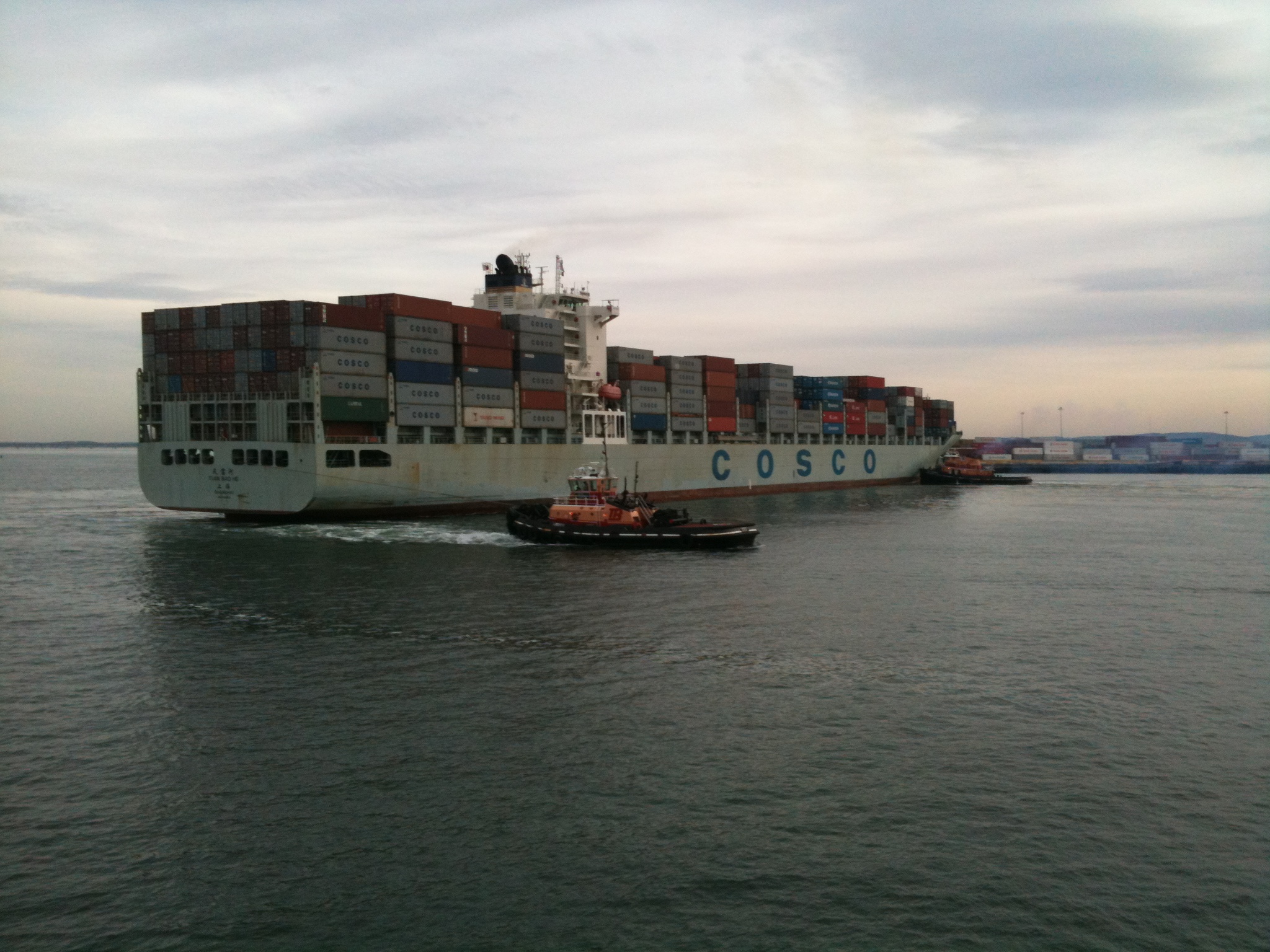 Feeder Ship - HD Wallpaper 