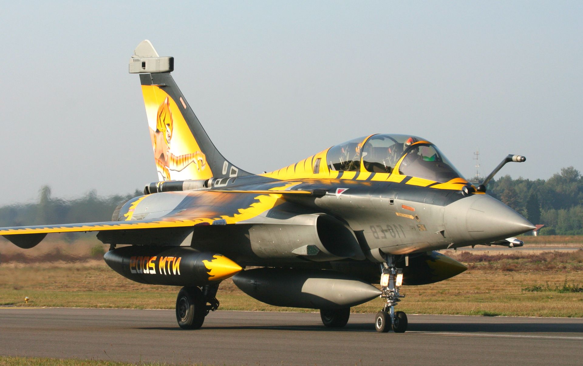 Fighter Plane Hd - HD Wallpaper 