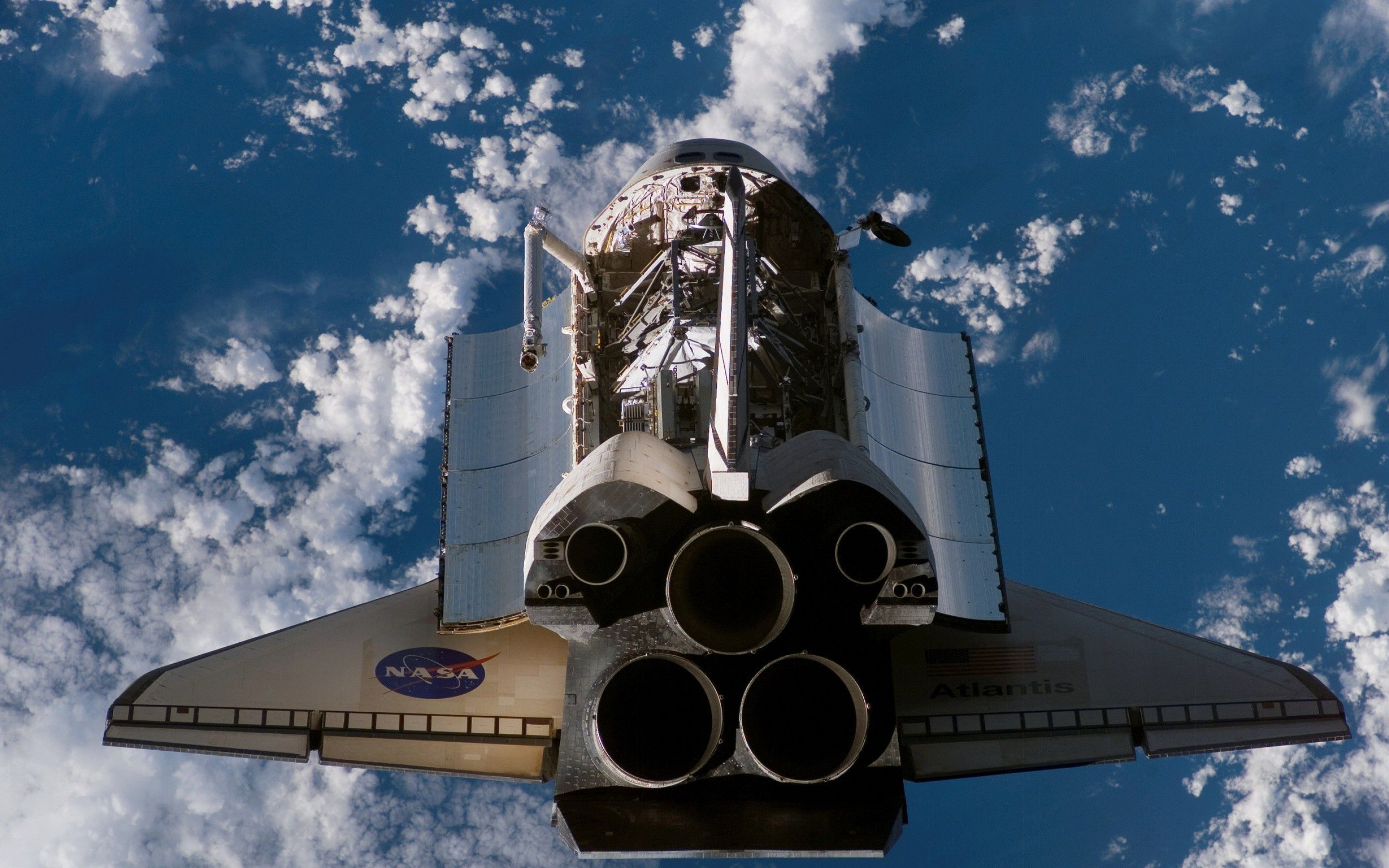 Space Wallpaper 25 
 Data-src - Space Shuttle Atlantis Back - HD Wallpaper 