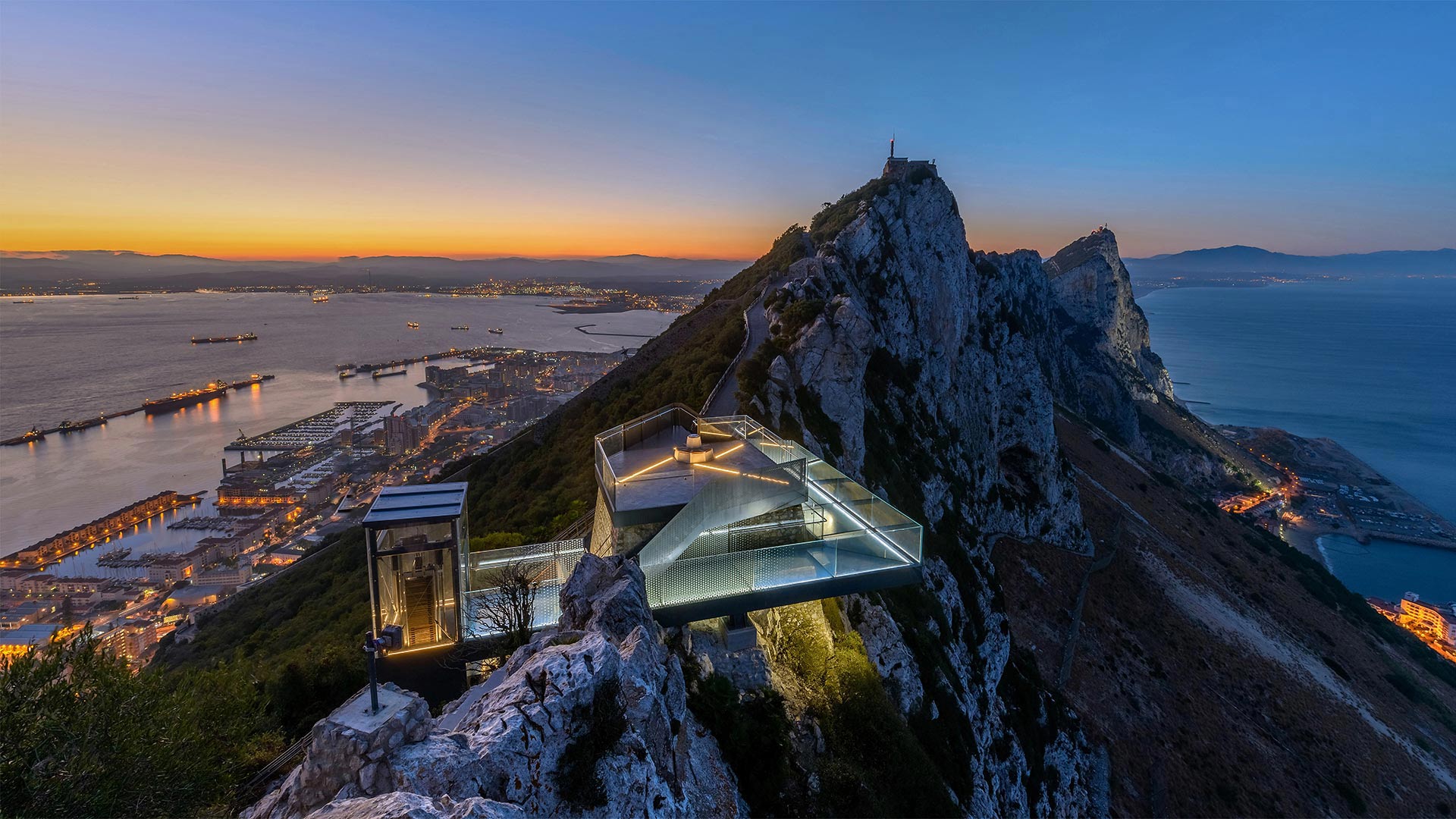 Skywalk Rock Of Gibraltar - HD Wallpaper 
