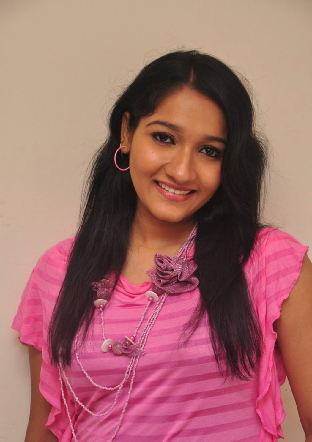 South Indian Actress Darshini Hd Wallpaper - Darshini Actress - HD Wallpaper 