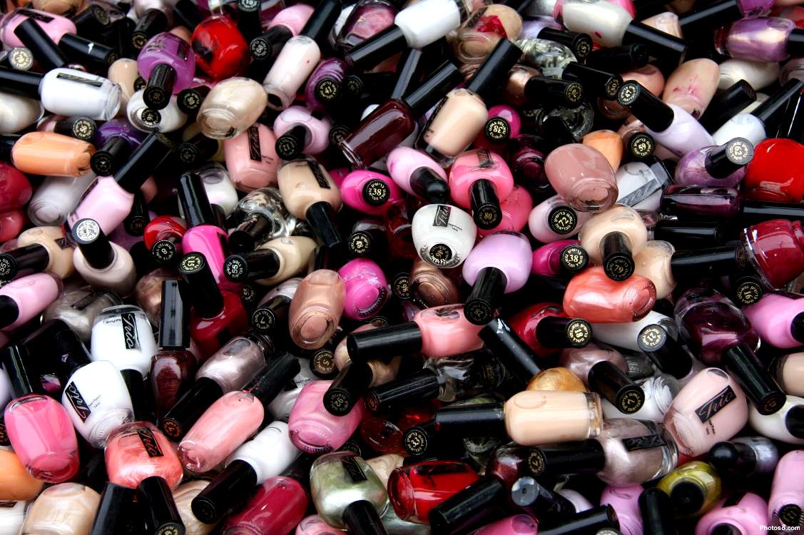 I Know, Right The History Of Nail Art - Tons Of Nail Polish - HD Wallpaper 