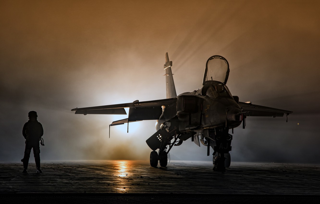 Photo Wallpaper Light, Jaguar, Pilot, The Airfield, - Fighter Pilot Wallpaper Hd - 1332x850 Wallpaper Photo Wallpaper Light, Jaguar, Pilot, The Airfield, - Fighter Pilot Wallpaper Hd - 1332x850 Wallpaper