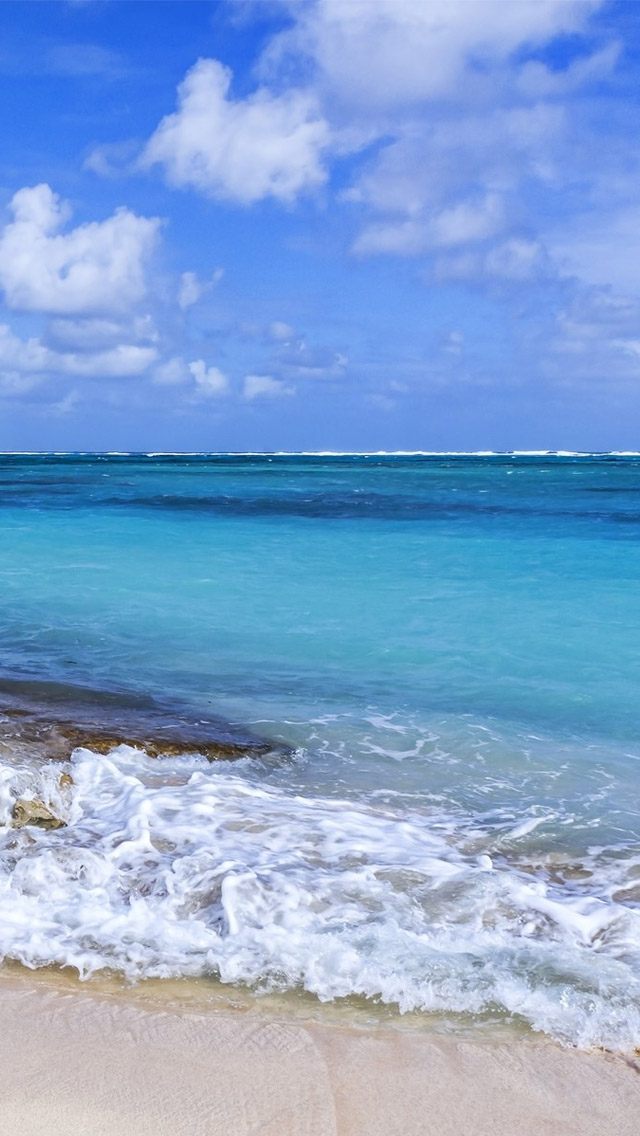 Calm Ocean Waves 1 Iphone Wallpaper - Beach Calm Waves Ocean - HD Wallpaper 