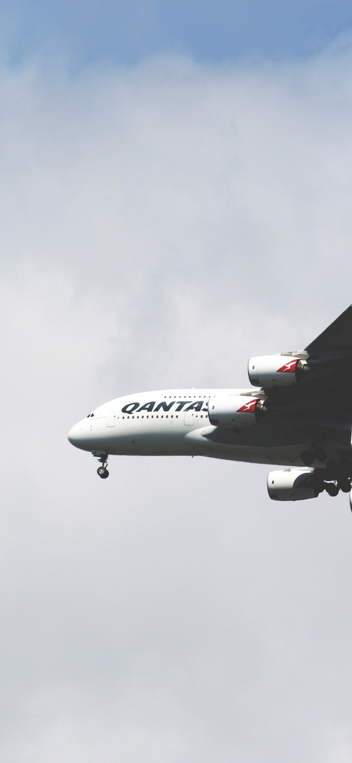 Airplane, Clouds, Sky, Qantas Airways, Australia - Qantas Wallpaper Iphone - HD Wallpaper 