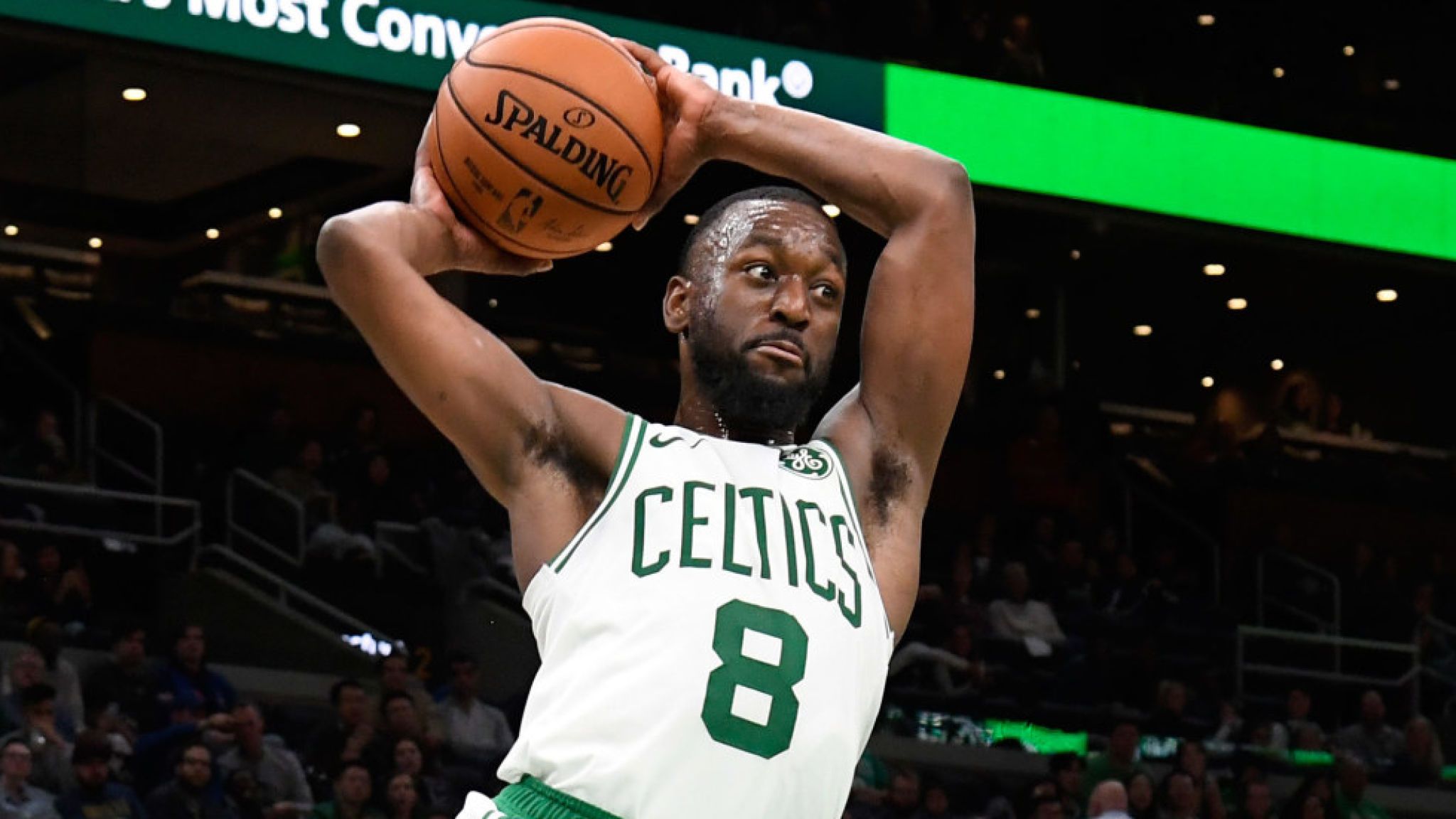 Kemba Walker Goes Airborne To Throw A Pass In The Celtics& - Kemba Walker Boston Celtics - HD Wallpaper 