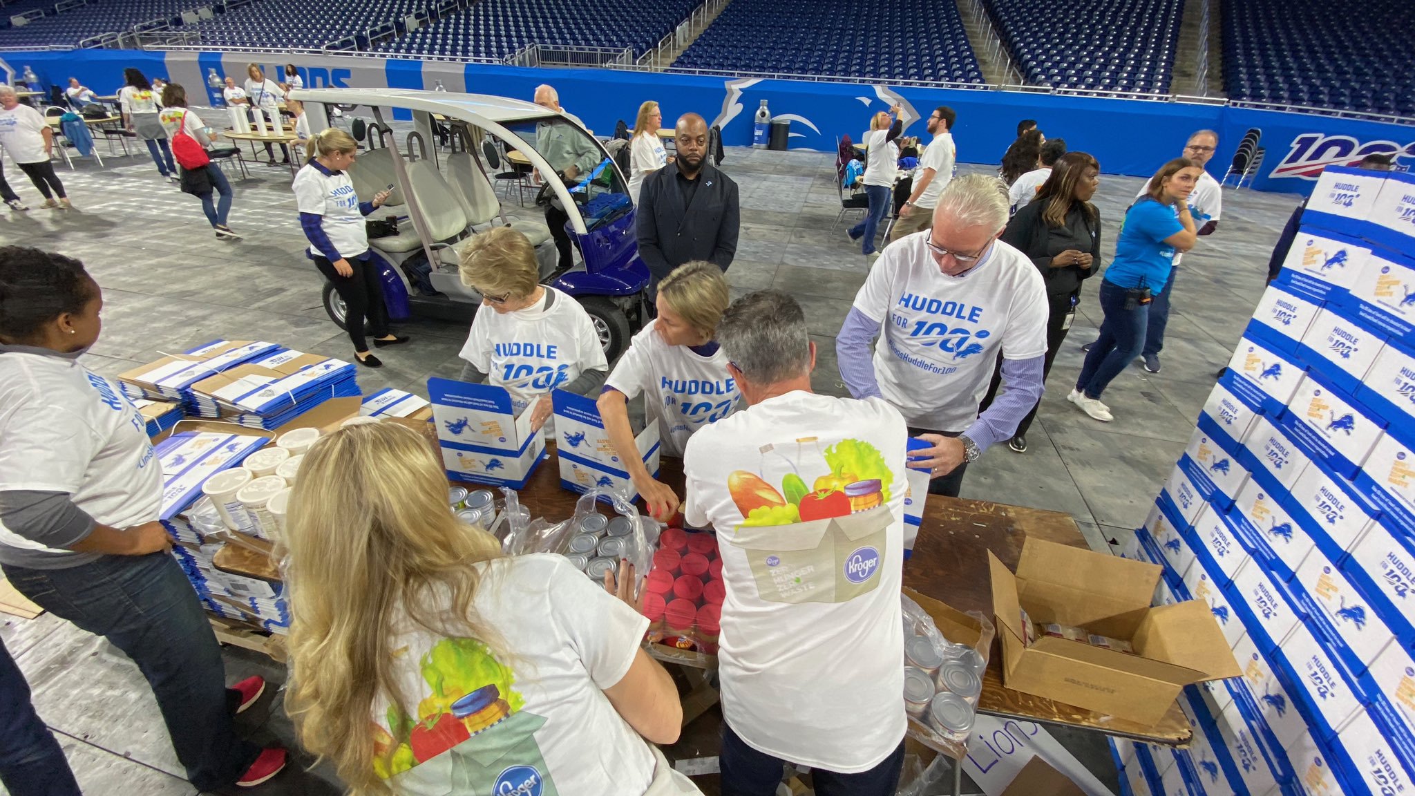 Items - [0] - Image - Alt - Detroit Lions Huddle For 100 - HD Wallpaper 