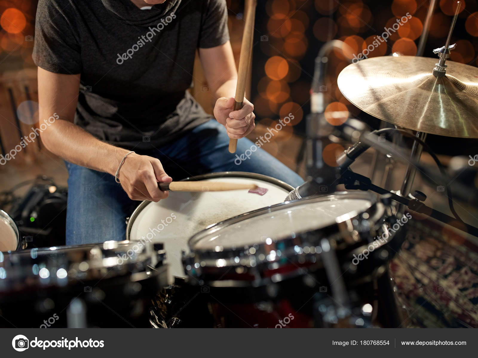 Playing Drums - HD Wallpaper 